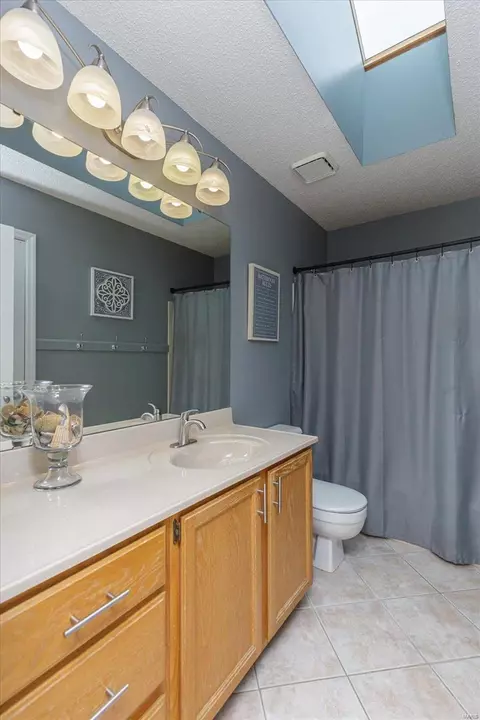 Bath - 44 Georgetown Cir, O'fallon, MO 63368 photo 5 of 5