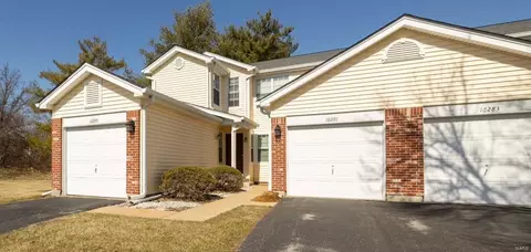 16295 Rose Wreath Ln, Florissant, MO 63034
