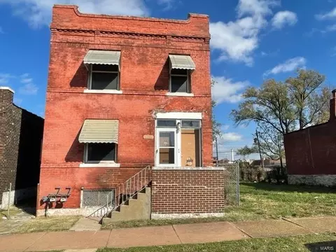 3635 Lee Ave, Saint Louis, MO 63107