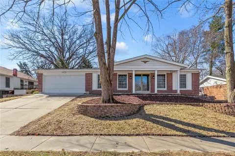 11806 Archerton Dr, Bridgeton, MO 63044