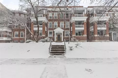 5553 Waterman Blvd #3E, Saint Louis, MO 63112