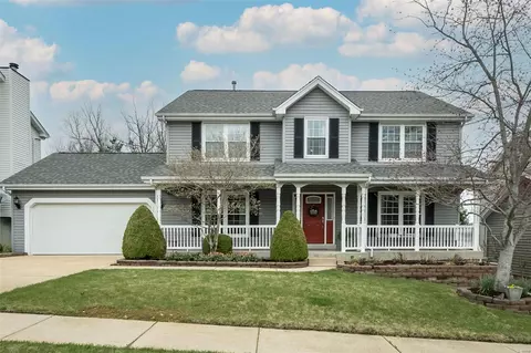 405 Roosevelt Woods Ct, Fenton, MO 63026