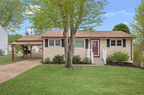 10010 Mayo Dr, Saint Louis, MO 63123