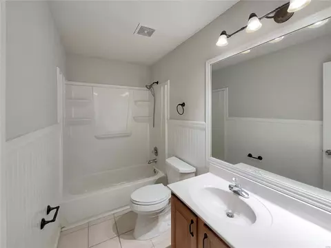 Bath - 10 Shady Bridge Ct, O'fallon, MO 63366 photo 3 of 3