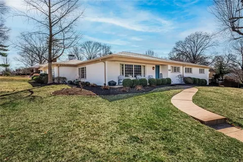12100 Saint Clement St, Saint Louis, MO 63131