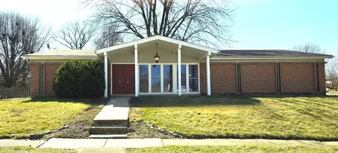 3626 Harmann Estates Ct, Bridgeton, MO 63044