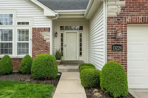 Exterior - 13220 Barrett Chase Cir, Ballwin, MO 63021 photo 2 of 3