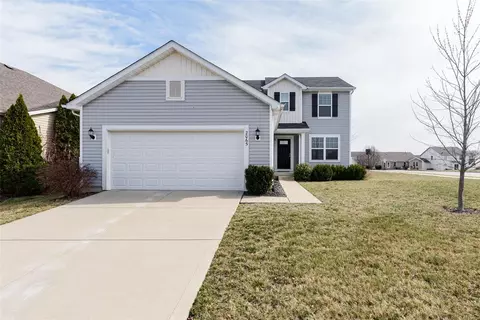 2065 Preston Woods Pkwy, Lake Saint Louis, MO 63367