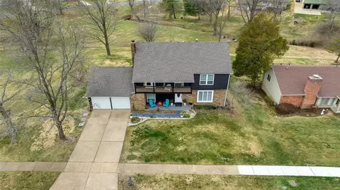 Exterior - 375 Sunfield Pl, Ballwin, MO 63011 photo 2 of 17