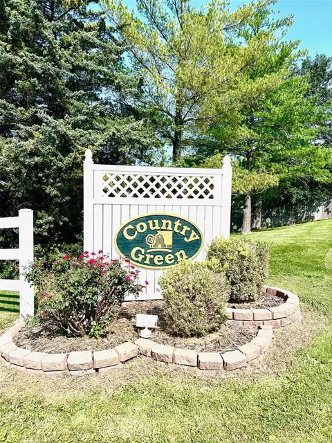 View/Area - 375 Sunfield Pl, Ballwin, MO 63011 photo 5 of 5