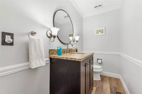 Bath - 375 Sunfield Pl, Ballwin, MO 63011 photo 1 of 4