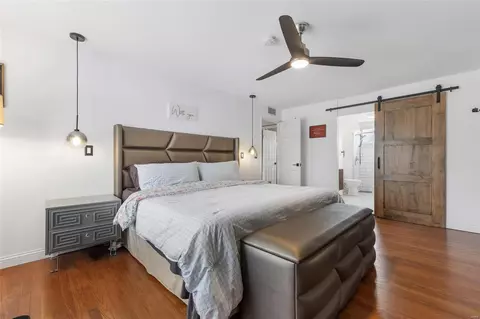 Bedroom - 375 Sunfield Pl, Ballwin, MO 63011 photo 2 of 6