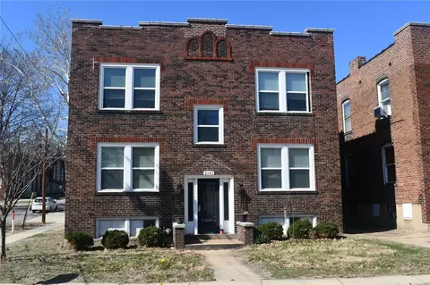 2161 Yale Ave, Saint Louis, MO 63143
