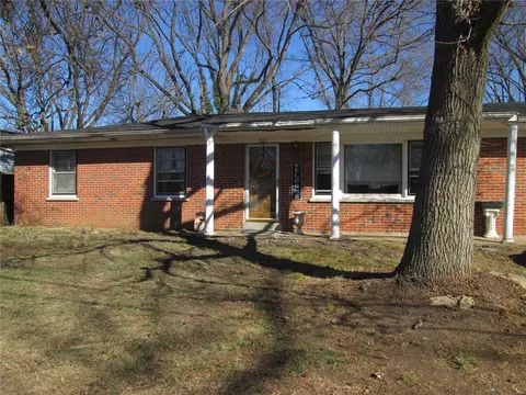 225 Sadonia Ave, Saint Louis, MO 63135