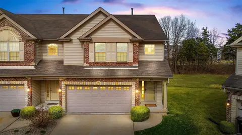 217 Prominence Ln, Lake Saint Louis, MO 63367