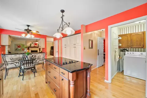 Kitchen - 1406 Redwood Forest Dr, Ballwin, MO 63021 photo 4 of 5