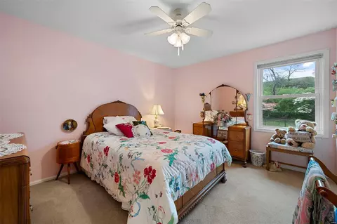 Bedroom - 1406 Redwood Forest Dr, Ballwin, MO 63021 photo 6 of 6