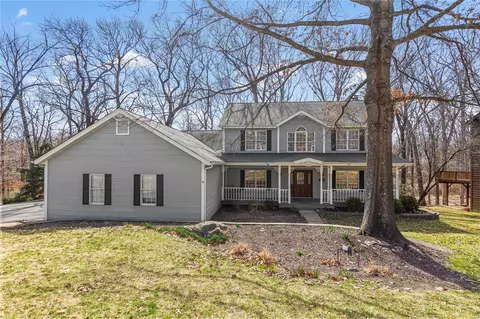 2026 Woodmoor Ridge Dr, Wildwood, MO 63011