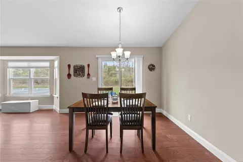247 Thorn Brook Dr, O'fallon, MO 63366 photo 10