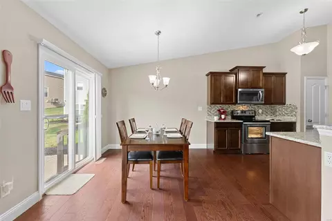 247 Thorn Brook Dr, O'fallon, MO 63366 photo 8