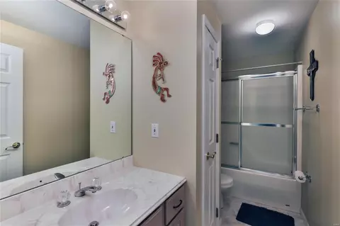 Bath - 3053 Devilla Trl #8A, Saint Charles, MO 63301 photo 2 of 2