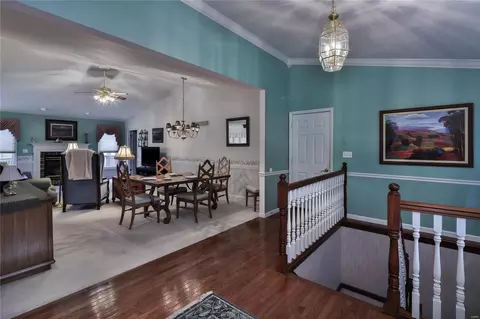 Dining - 3053 Devilla Trl #8A, Saint Charles, MO 63301 photo 4 of 4