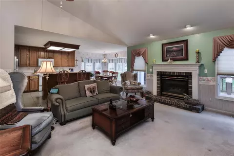 Living - 3053 Devilla Trl #8A, Saint Charles, MO 63301 photo 2 of 6