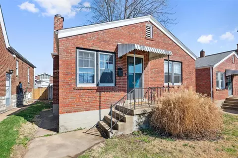 5025 Parker Ave, Saint Louis, MO 63139