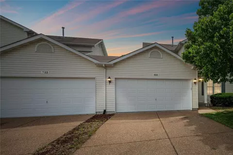 466 Kaylene Dr #2019B, Wentzville, MO 63385