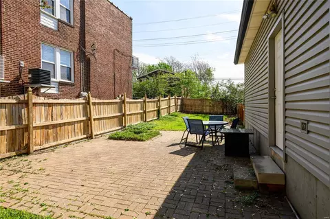Exterior - 6805 Waldemar Ave, Saint Louis, MO 63139 photo 9 of 10