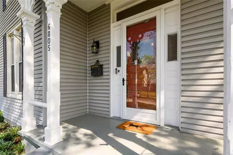 Exterior - 6805 Waldemar Ave, Saint Louis, MO 63139 photo 5 of 10