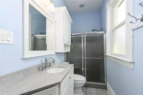 Bath - 6805 Waldemar Ave, Saint Louis, MO 63139 photo 2 of 2