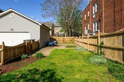 Exterior - 6805 Waldemar Ave, Saint Louis, MO 63139 photo 7 of 10