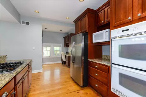 Kitchen - 6805 Waldemar Ave, Saint Louis, MO 63139 photo 6 of 6