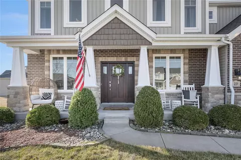 Exterior - 231 Oakhurst Cir, O'fallon, MO 63368 photo 2 of 9