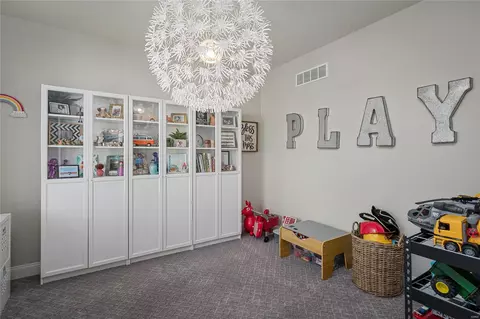 Bedroom - 231 Oakhurst Cir, O'fallon, MO 63368 photo 1 of 10