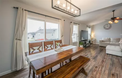 Dining - 102 Marigold Mdws, O'fallon, MO 63368 photo 1 of 1