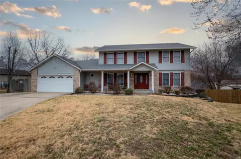 834 Colby Ln, Saint Peters, MO 63376