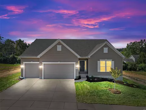 359 Kreder Ridge Cir, Saint Charles, MO 63304
