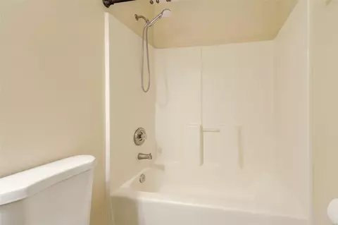 Bath - 1167 Sunset Green Dr, O'fallon, MO 63366 photo 4 of 4