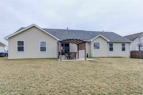 Exterior - 1167 Sunset Green Dr, O'fallon, MO 63366 photo 4 of 6