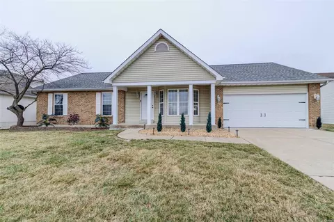Exterior - 1167 Sunset Green Dr, O'fallon, MO 63366 photo 2 of 6