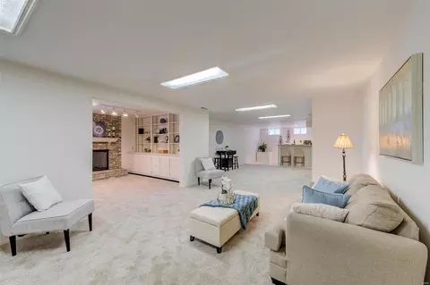 Living - 8 Stable Rdg, Saint Charles, MO 63301 photo 12 of 13