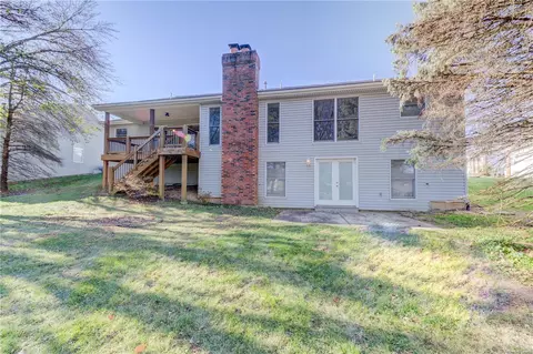Exterior - 8 Stable Rdg, Saint Charles, MO 63301 photo 12 of 18