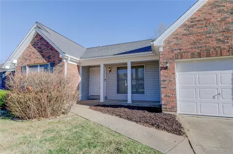 Exterior - 8 Stable Rdg, Saint Charles, MO 63301 photo 10 of 18