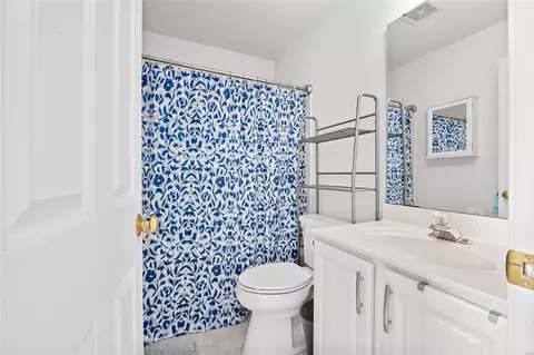 Bath - 345 Heritage Commons Cir, O'fallon, MO 63368 photo 4 of 5