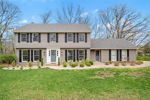 1852 Horsham Cir, Chesterfield, MO 63005