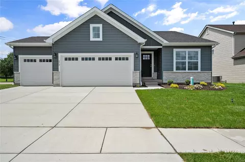 973 Brookfield Chase Ct, Florissant, MO 63031