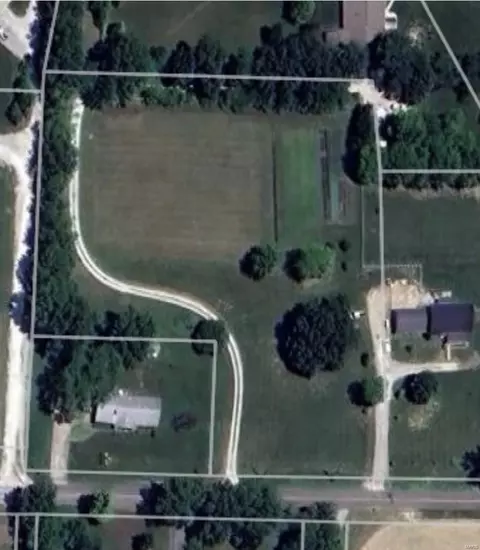 2 Long Oaks Ln, O'fallon, MO 63366