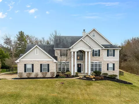 17892 Westhampton Woods Dr, Wildwood, MO 63005